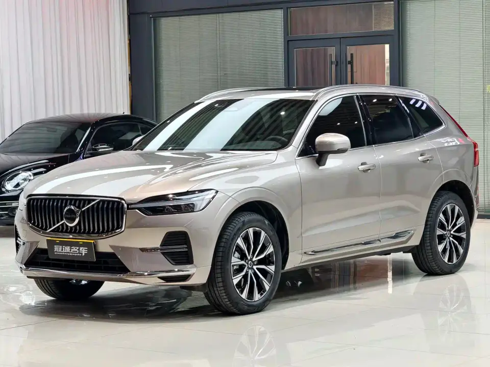 Volvo XC60 B5 AWD Smart Elite Luxury Edition 2025