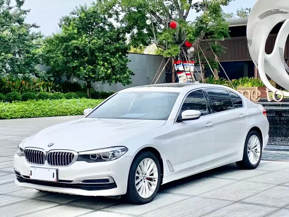 BMW 5 Series Facelift 525Li Luxury Package 2019