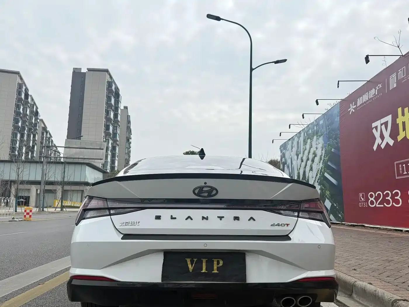 Hyundai Elantra 240TGDi DCT LUX Premium Edition 2021 — фото 8