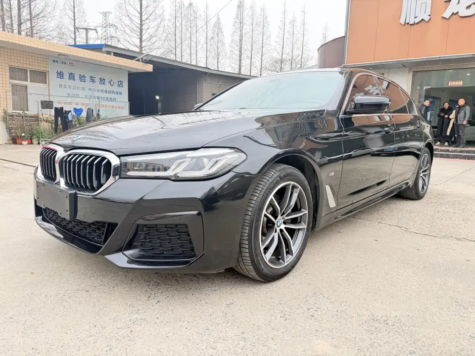 BMW 5 Series 525Li M Sport Package 2021