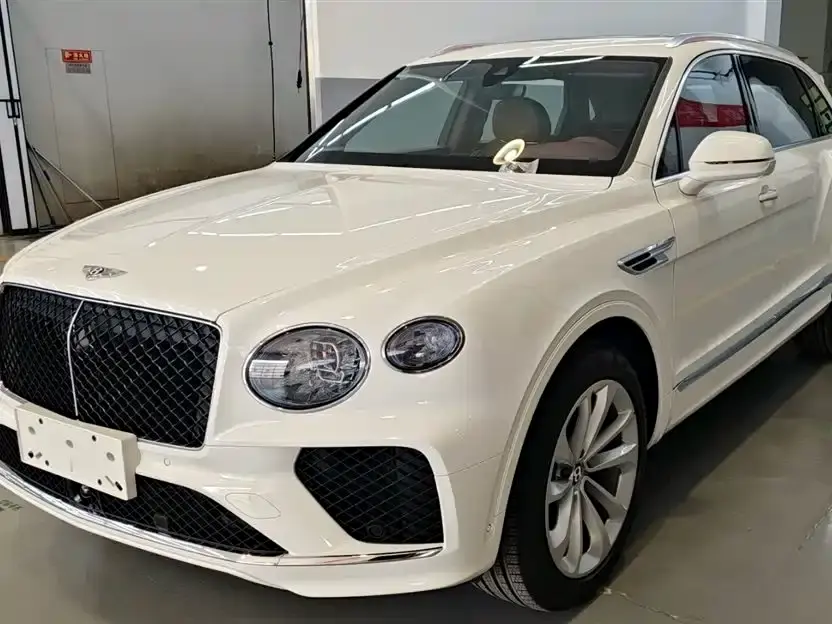 Bentley Bentayga 4.0T V8 Long Wheelbase 2025