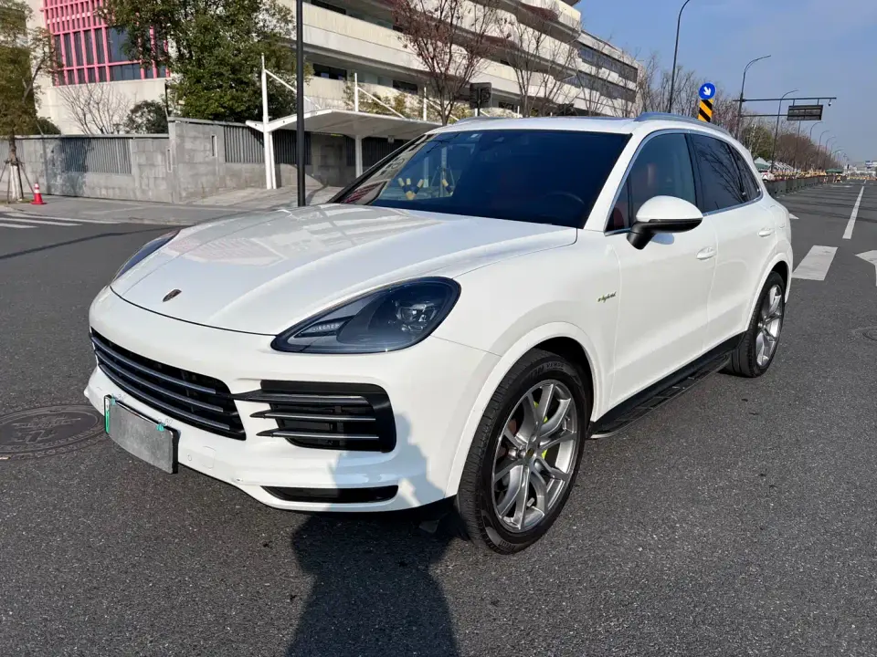 Porsche Cayenne New Energy Cayenne E-Hybrid 2.0T Platinum Edition 2022