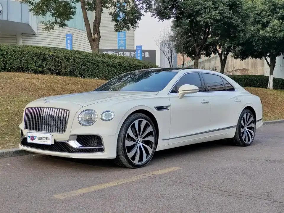 Bentley Flying Spur 4.0T V8 Standard 2023