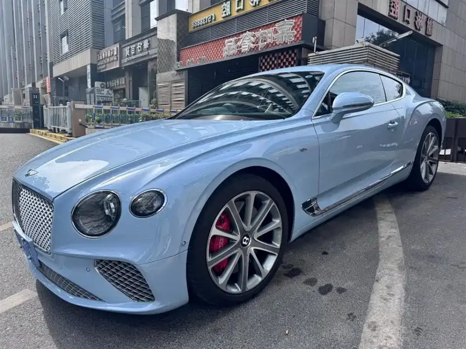 Bentley Continental 4.0T GT V8 2021