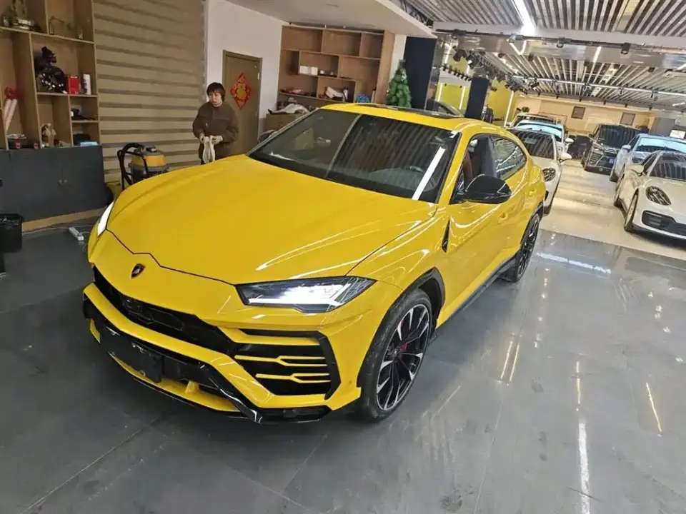 Lamborghini Urus 4.0T V8 2019