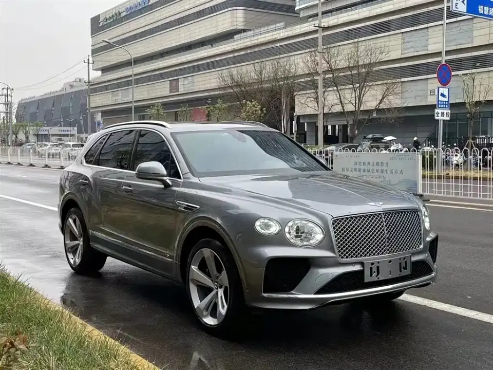 Bentley Bentayga 4.0T V8 2021