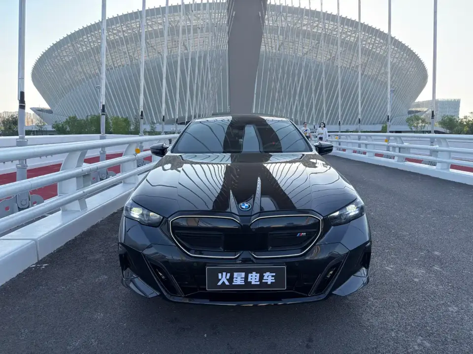 BMW i5 M60 xDrive M60 2025