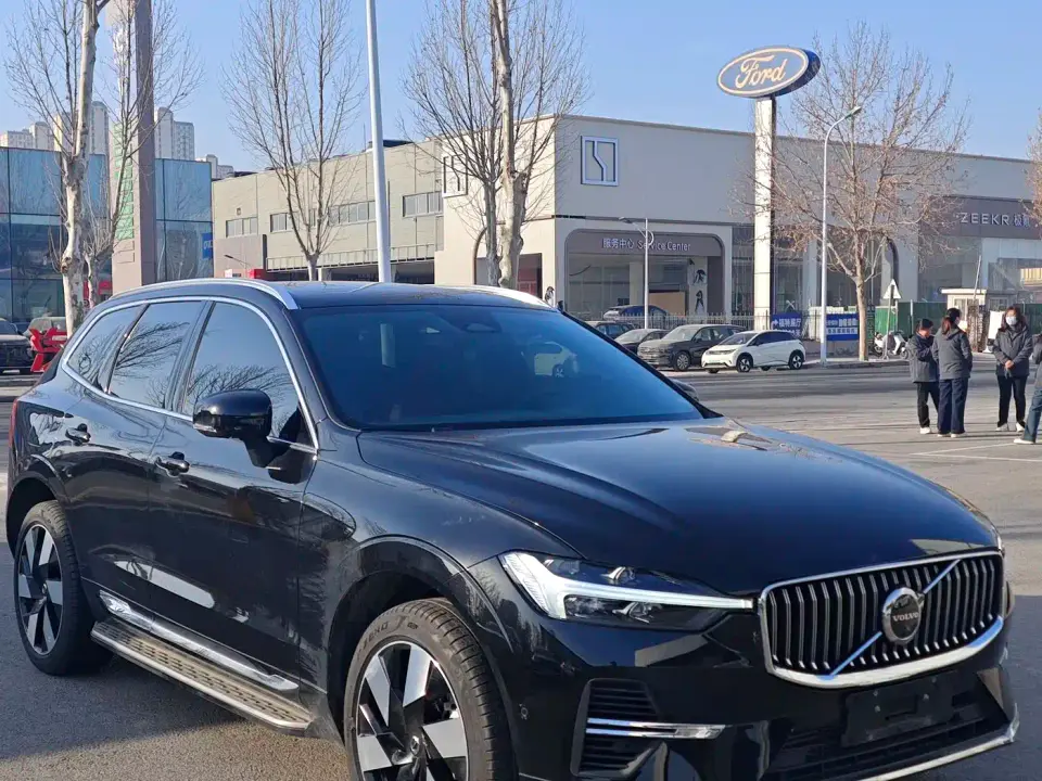 Volvo XC60 Plug-in Hybrid Plug-in Hybrid Long Range AWD Zhiyuan Luxury Edition 2024
