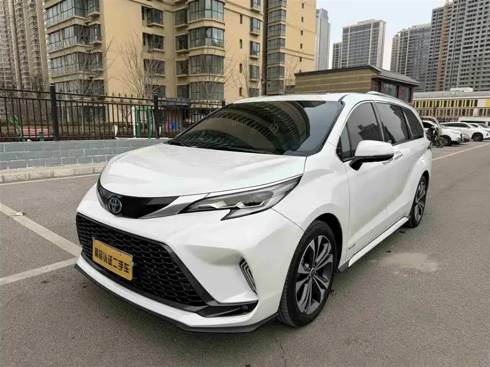 Toyota Granvia 2.5L Hybrid Prestige PLUS Edition 2024
