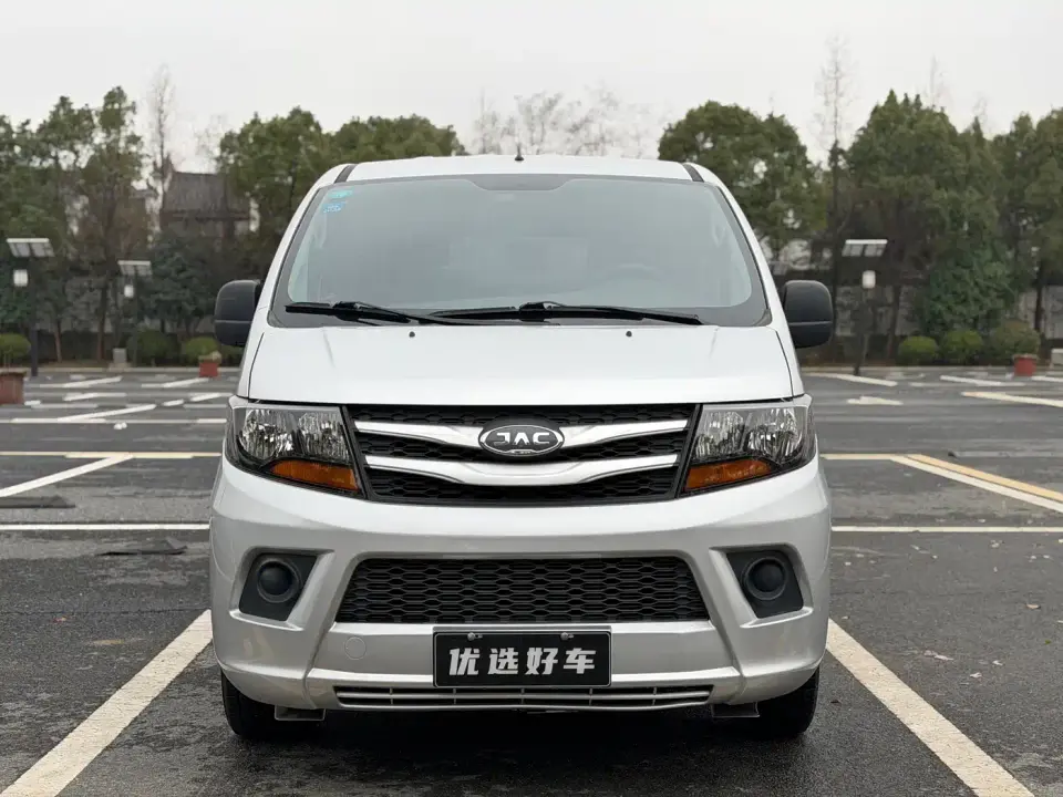 JAC Refine M3 PLUS Maker Edition 1.8L Luxury 2020