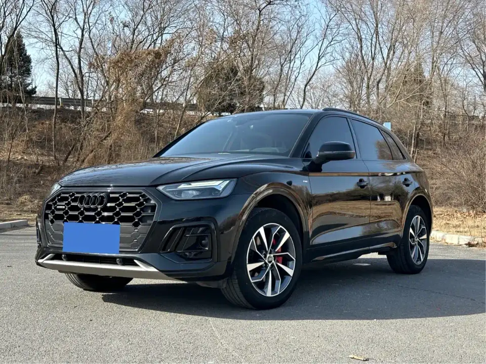 Audi Q5L Model 40 TFSI Luxury Dynamic 2024