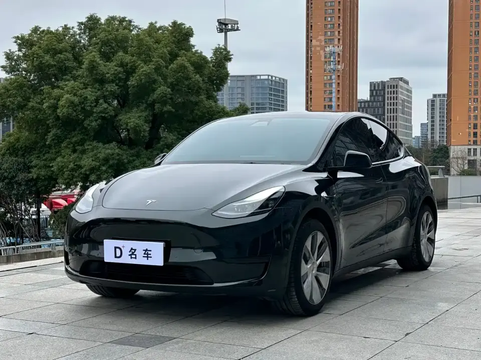 Tesla Model Y Facelift Rear-Wheel Drive Version 2023
