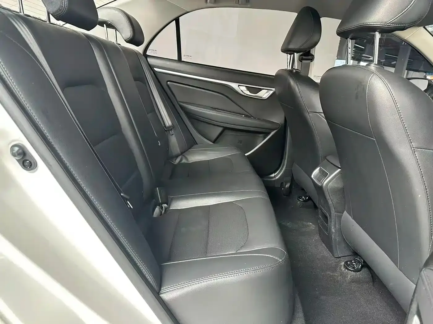 Geely Vision Facelift 1.5L CVT Asian Games Edition 2021 — фото 13