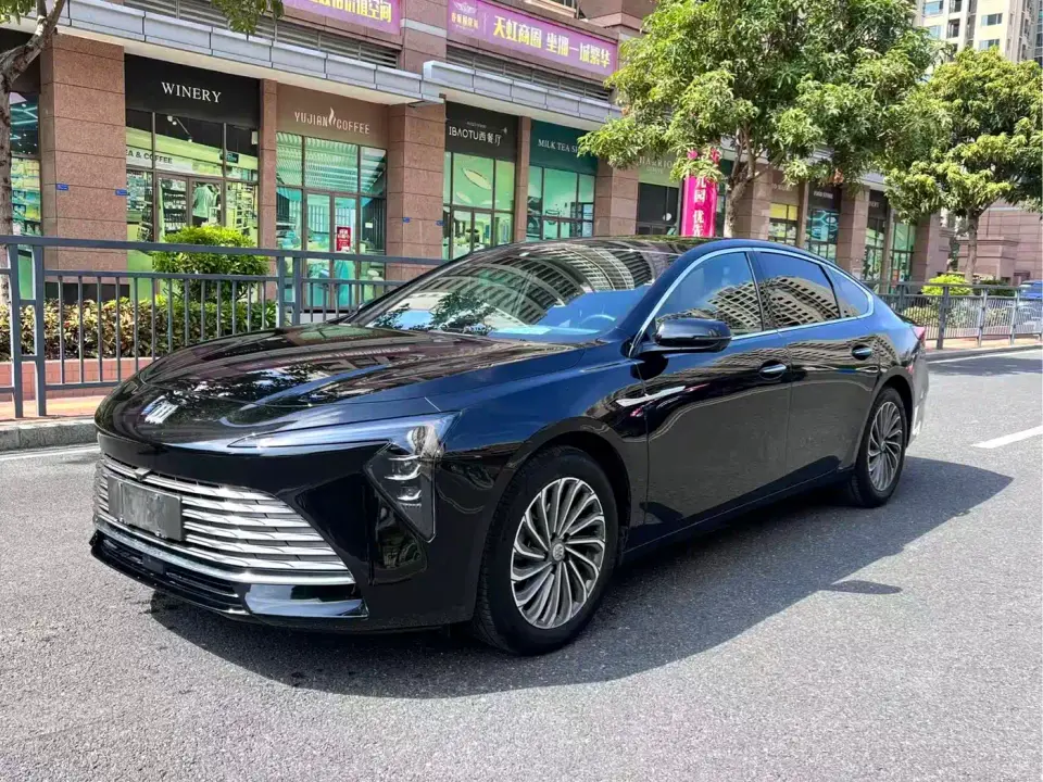 Buick LaCrosse 28T Premium Edition 2024