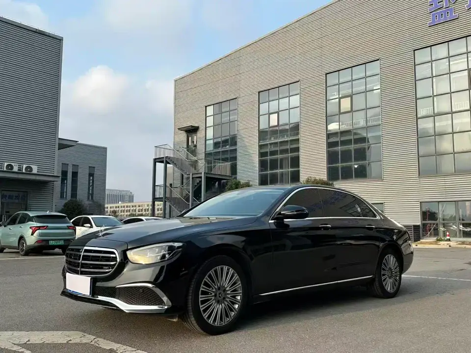 Mercedes-Benz E-Class Second Facelift E 300 L Fashion 2022