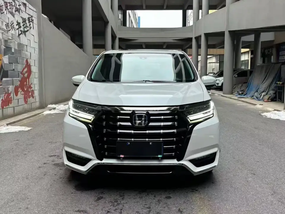 Honda Elysion 2.0L e:HEV Luxury 2023