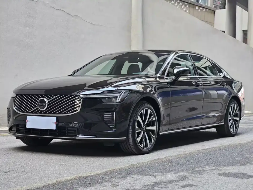 Volvo S90 B5 Zhiyi Luxury Edition 2025