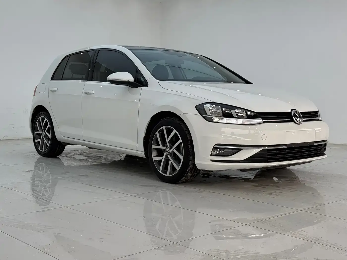 Volkswagen Golf 280TSI DSG Comfort 2020 — фото 2