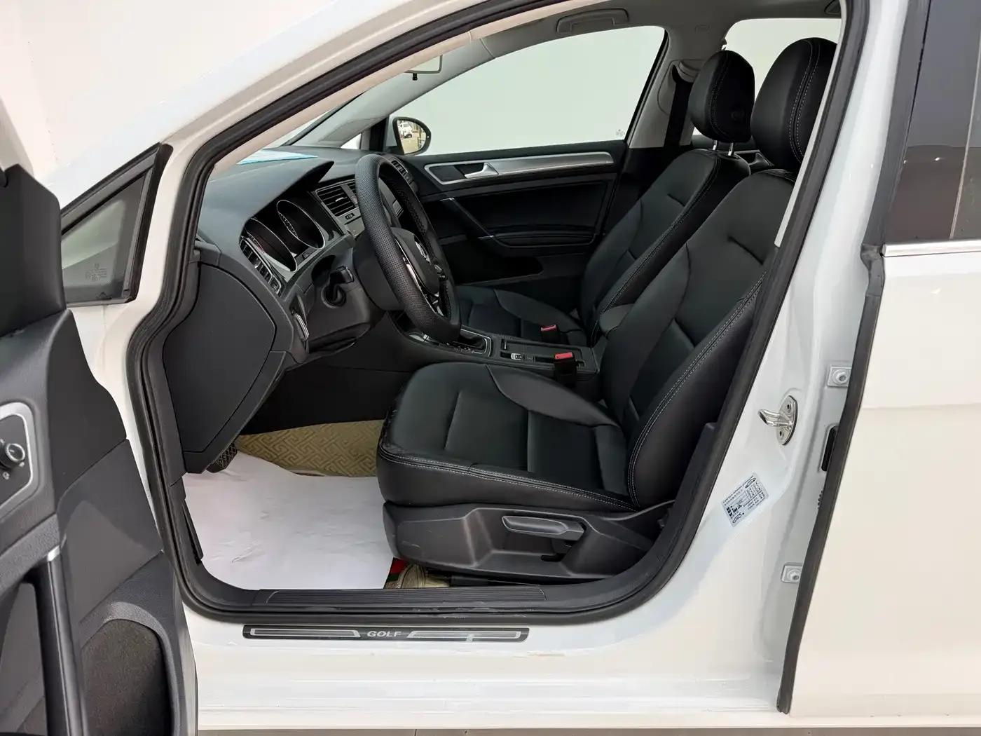 Volkswagen Golf 280TSI DSG Comfort 2020 — фото 9
