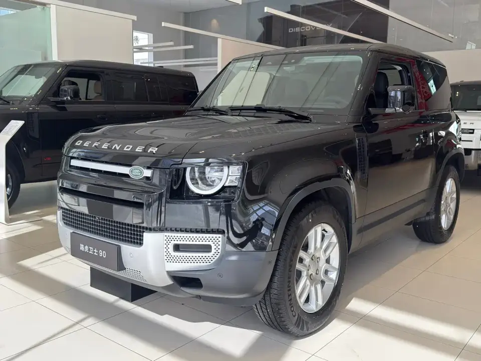 Land Rover Defender 90 2.0T P300 S 2026