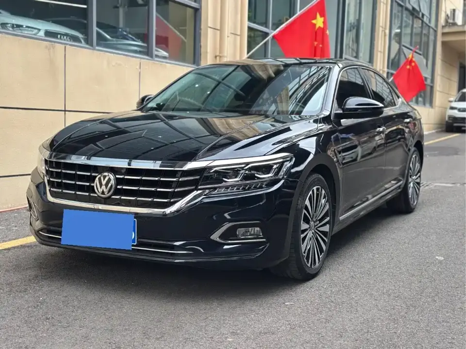 Volkswagen Passat Model 330TSI Luxury Edition 2021