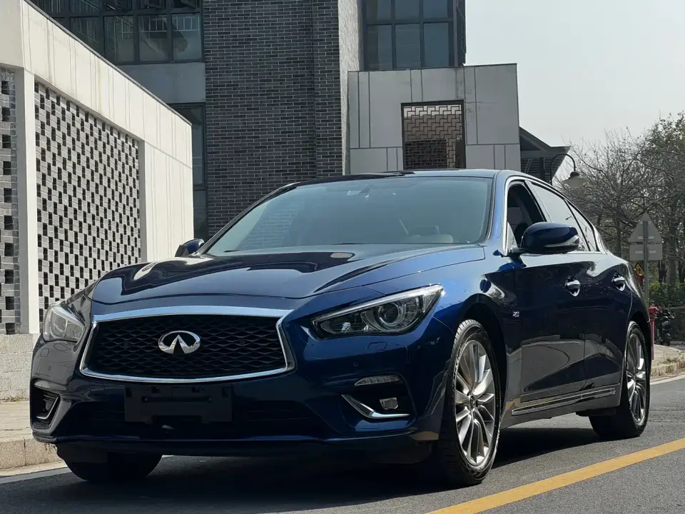 Infiniti Q50L 2.0T Premium Edition (China VI) 2019