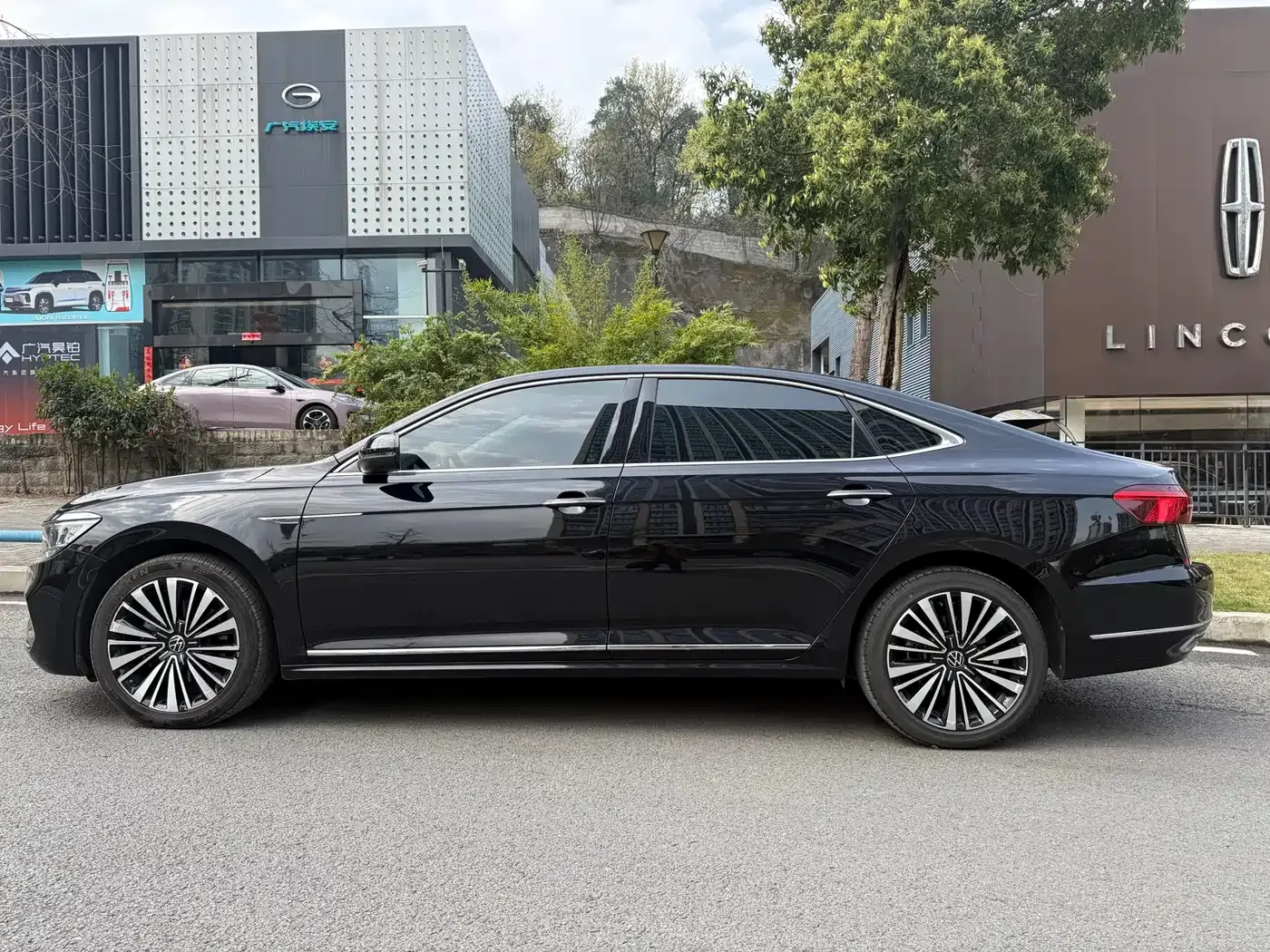 Volkswagen Passat 330TSI Luxury Edition China VI 2020 — фото 7