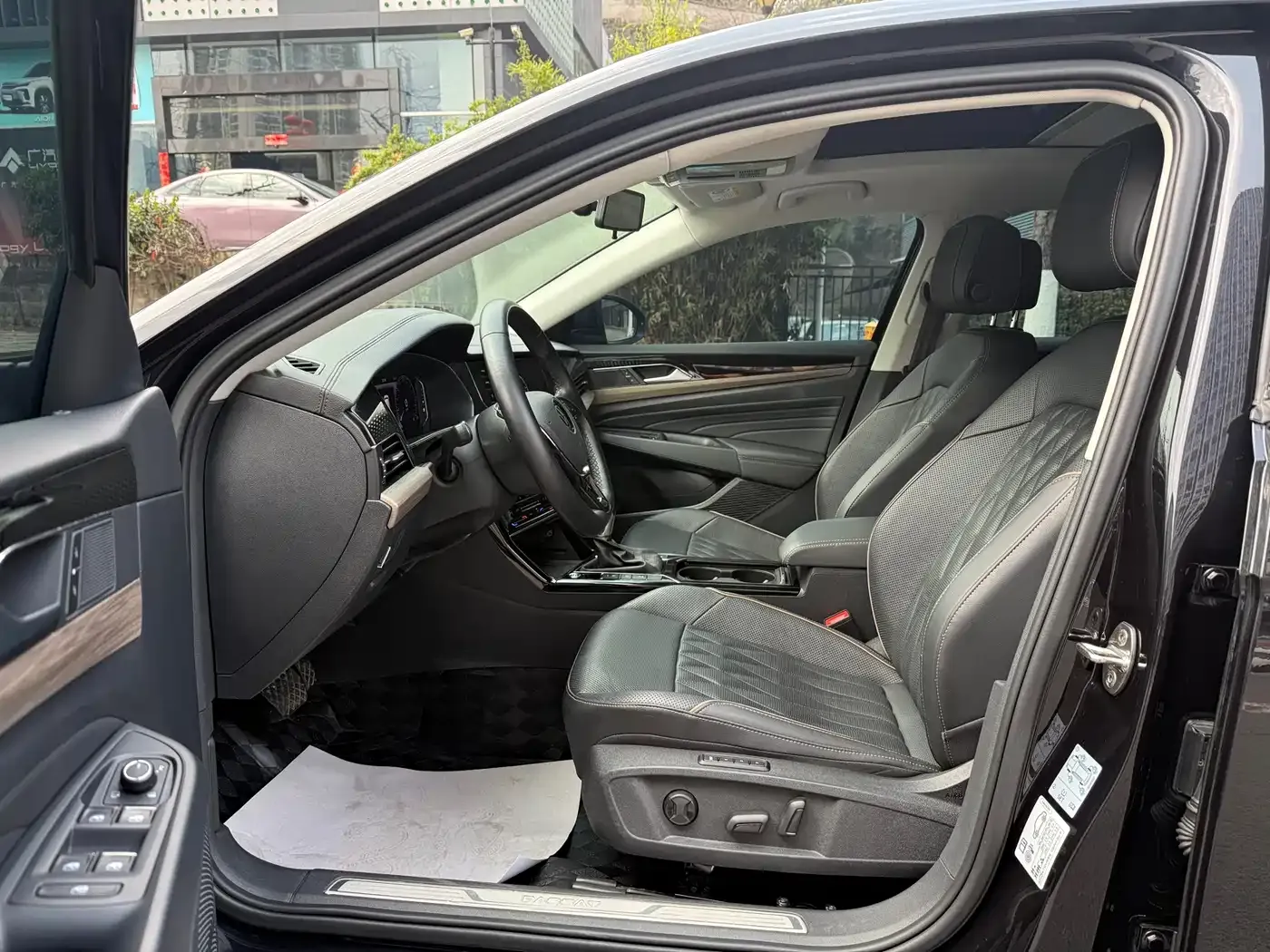 Volkswagen Passat 330TSI Luxury Edition China VI 2020 — фото 8