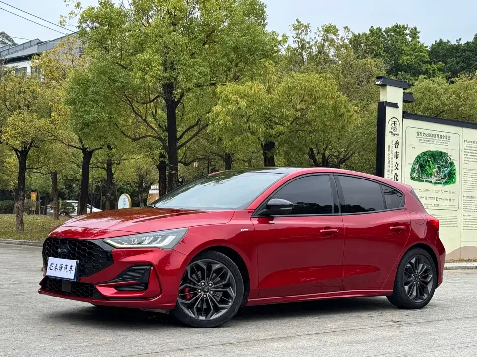 Ford Focus Hatchback EcoBoost 180 Automatic ST Line 2023