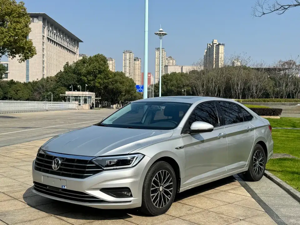 Volkswagen Sagitar 280TSI DSG Surpassing Edition 2021