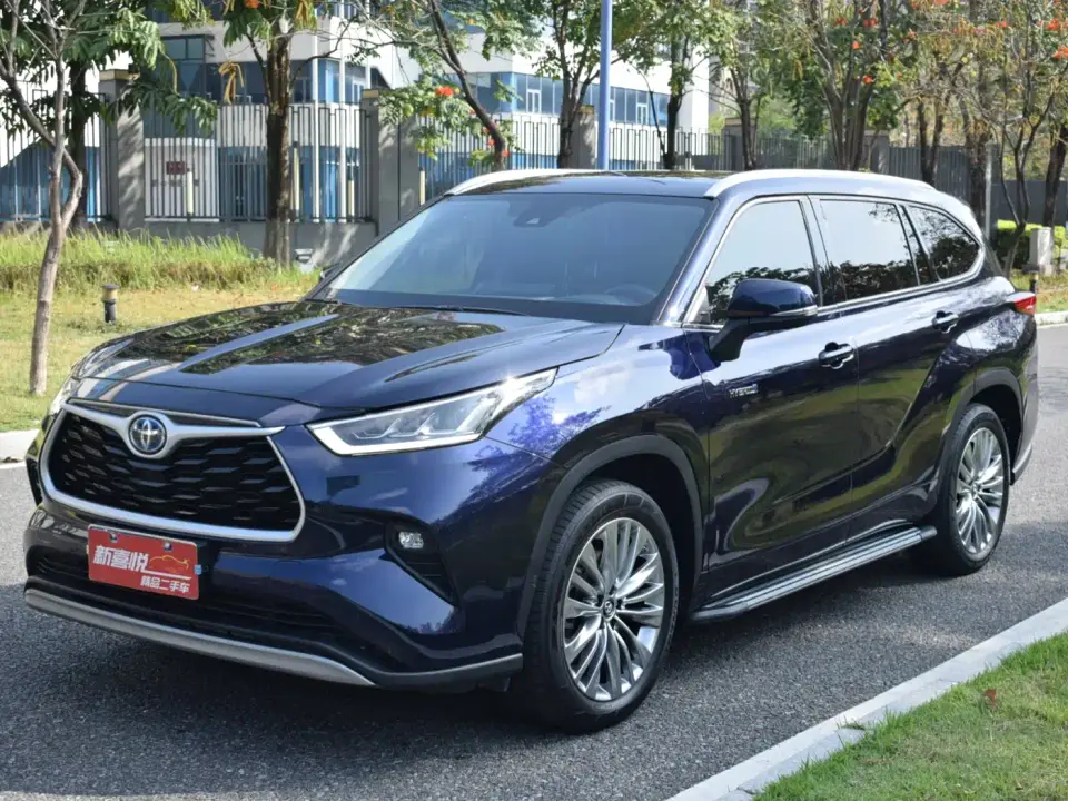Toyota Highlander Model Dual Engine 2.5L 4WD Premium Edition 7-Seater 2023