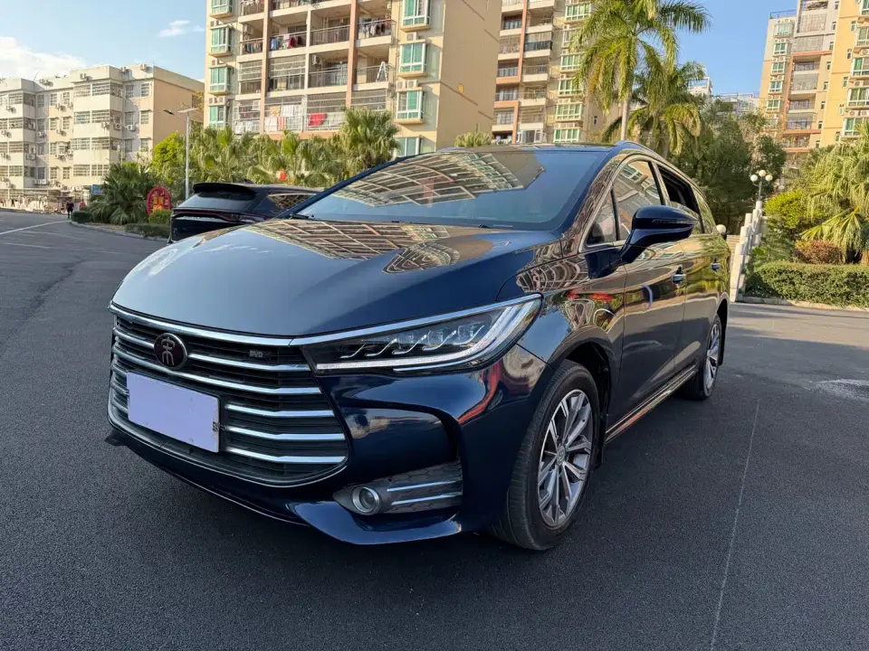 BYD Song MAX 1.5T Auto Smart Connect Progressive 7-seater China V 2019