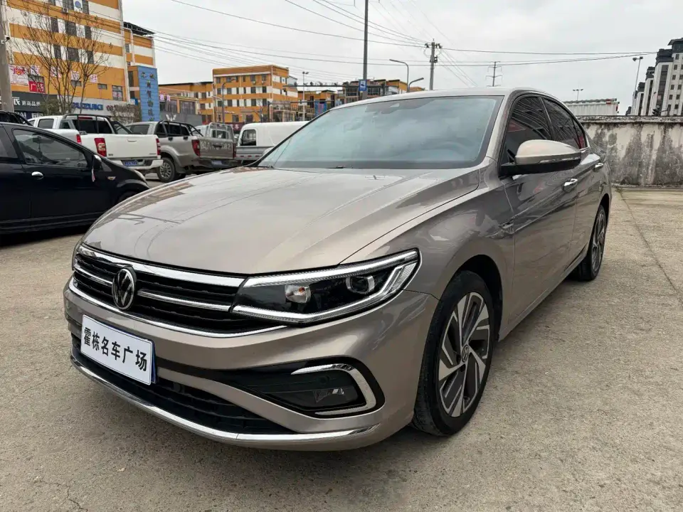 Volkswagen Bora 300TSI DSG Premium Edition 2023