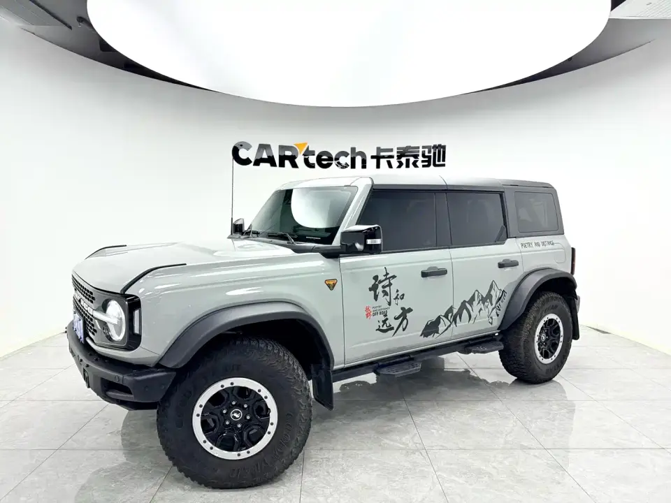 Ford Bronco 2.3T Badlands 2025