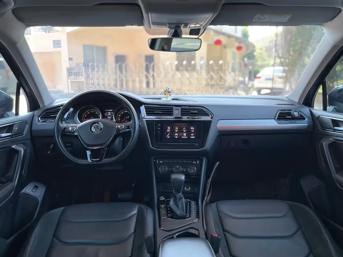 Volkswagen Tiguan L Facelift 330TSI Auto 2WD Smart Luxury China VI 2020 — фото 9