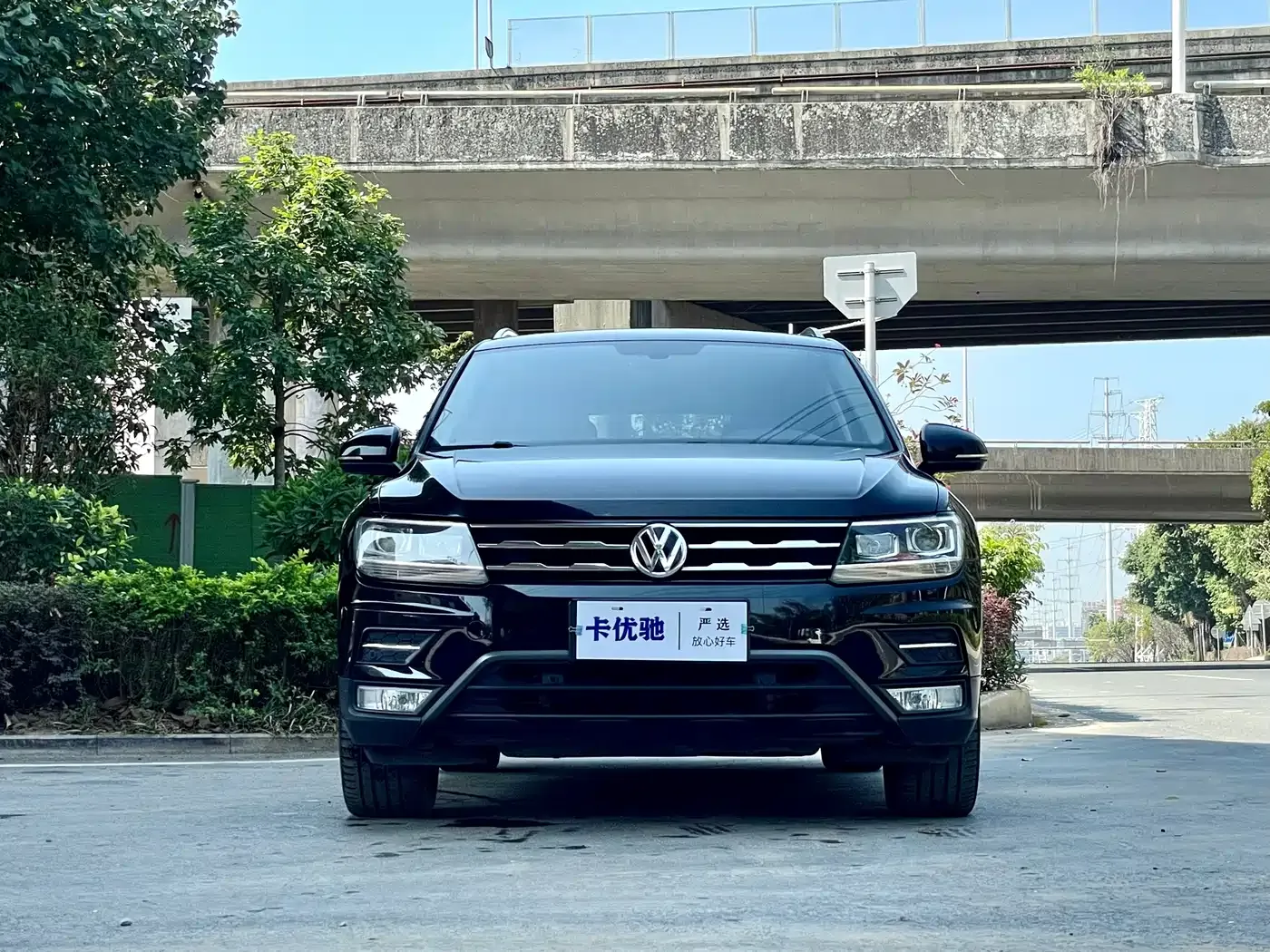Volkswagen Tiguan L Facelift 330TSI Auto 2WD Smart Luxury China VI 2020 — фото 2