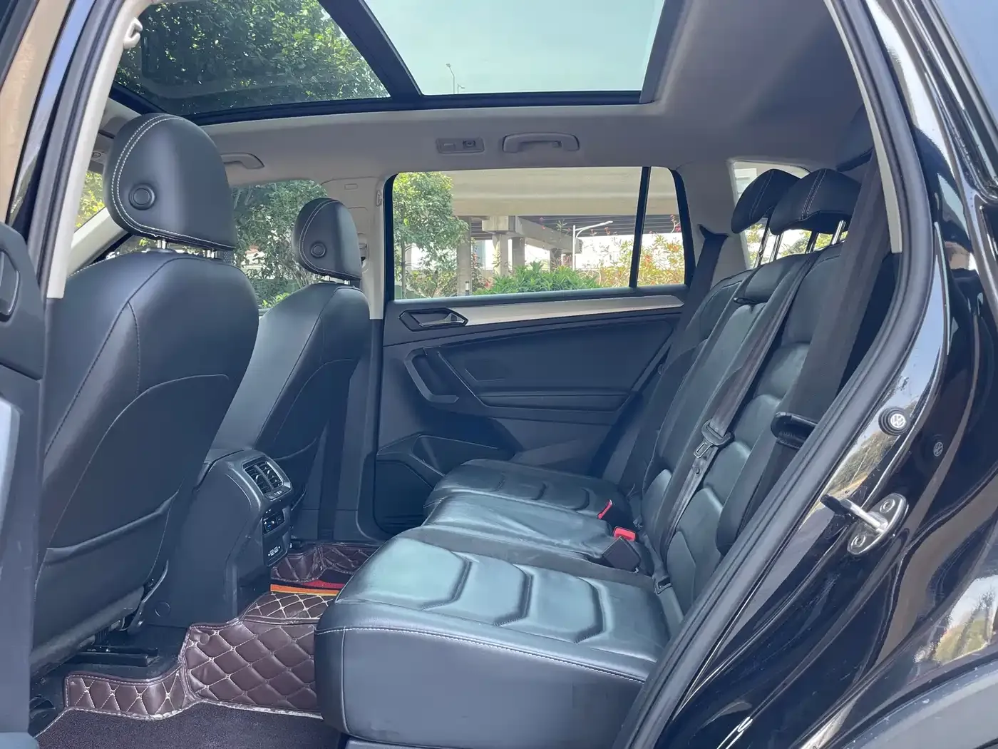 Volkswagen Tiguan L Facelift 330TSI Auto 2WD Smart Luxury China VI 2020 — фото 10