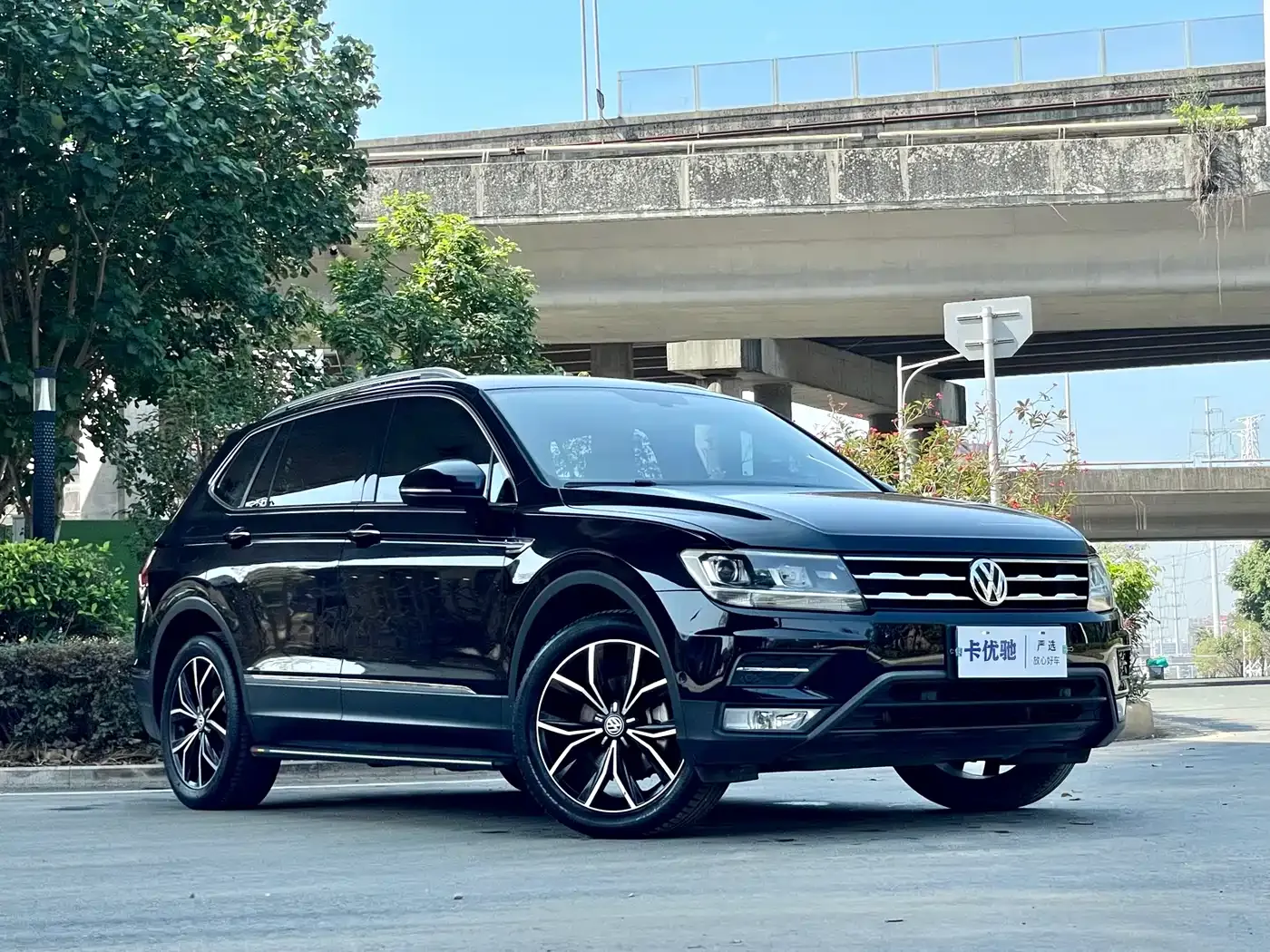 Volkswagen Tiguan L Facelift 330TSI Auto 2WD Smart Luxury China VI 2020 — фото 6