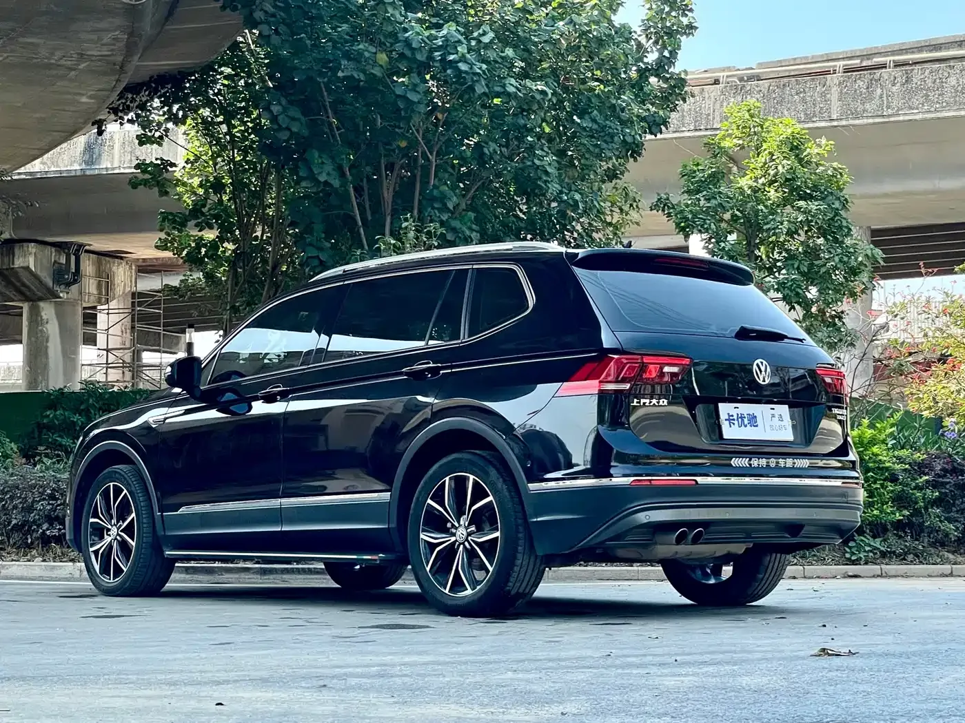 Volkswagen Tiguan L Facelift 330TSI Auto 2WD Smart Luxury China VI 2020 — фото 4