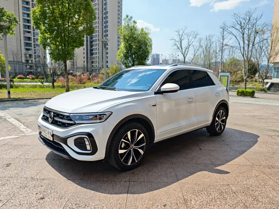 Volkswagen T-ROC 300TSI DSG 2WD Morning Light Edition 2024