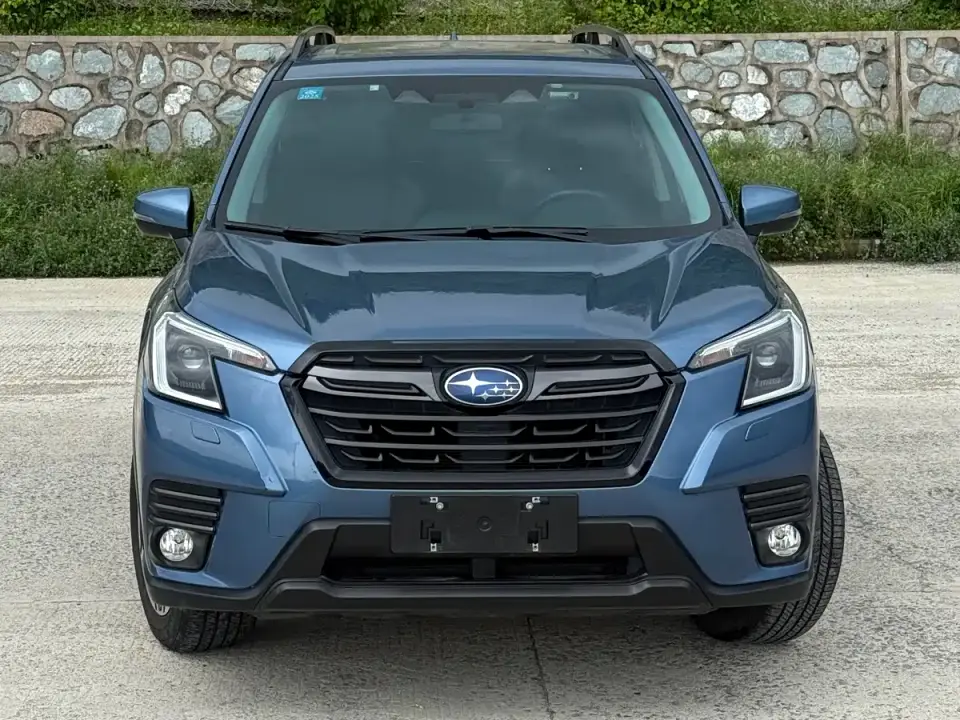 Subaru Forester 2.0i AWD Luxury Edition 2023