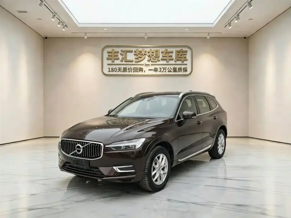 Volvo XC60 T5 AWD Momentum 2021