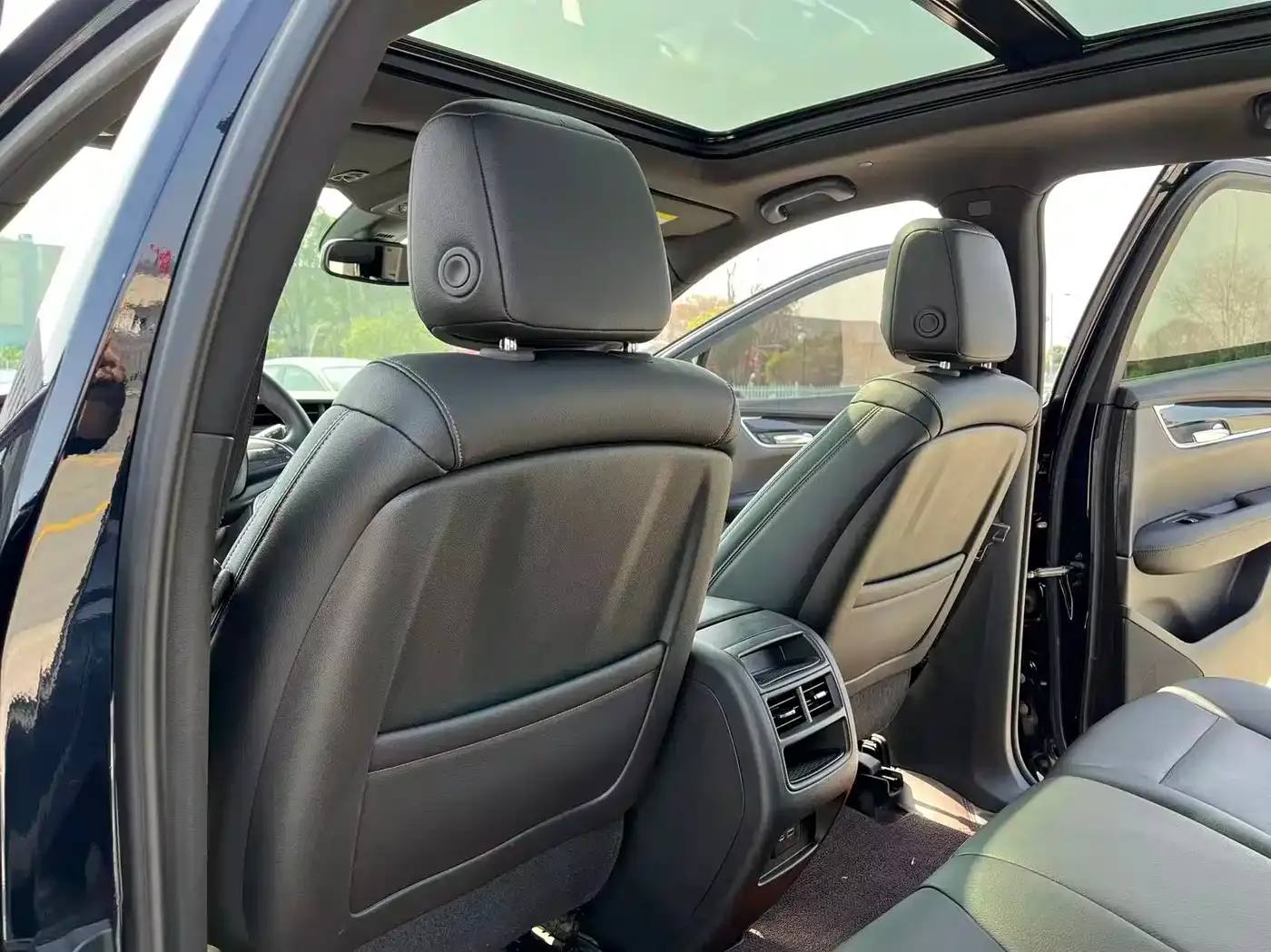 Cadillac XT5 Facelift 28T Luxury Model 2020 — фото 16