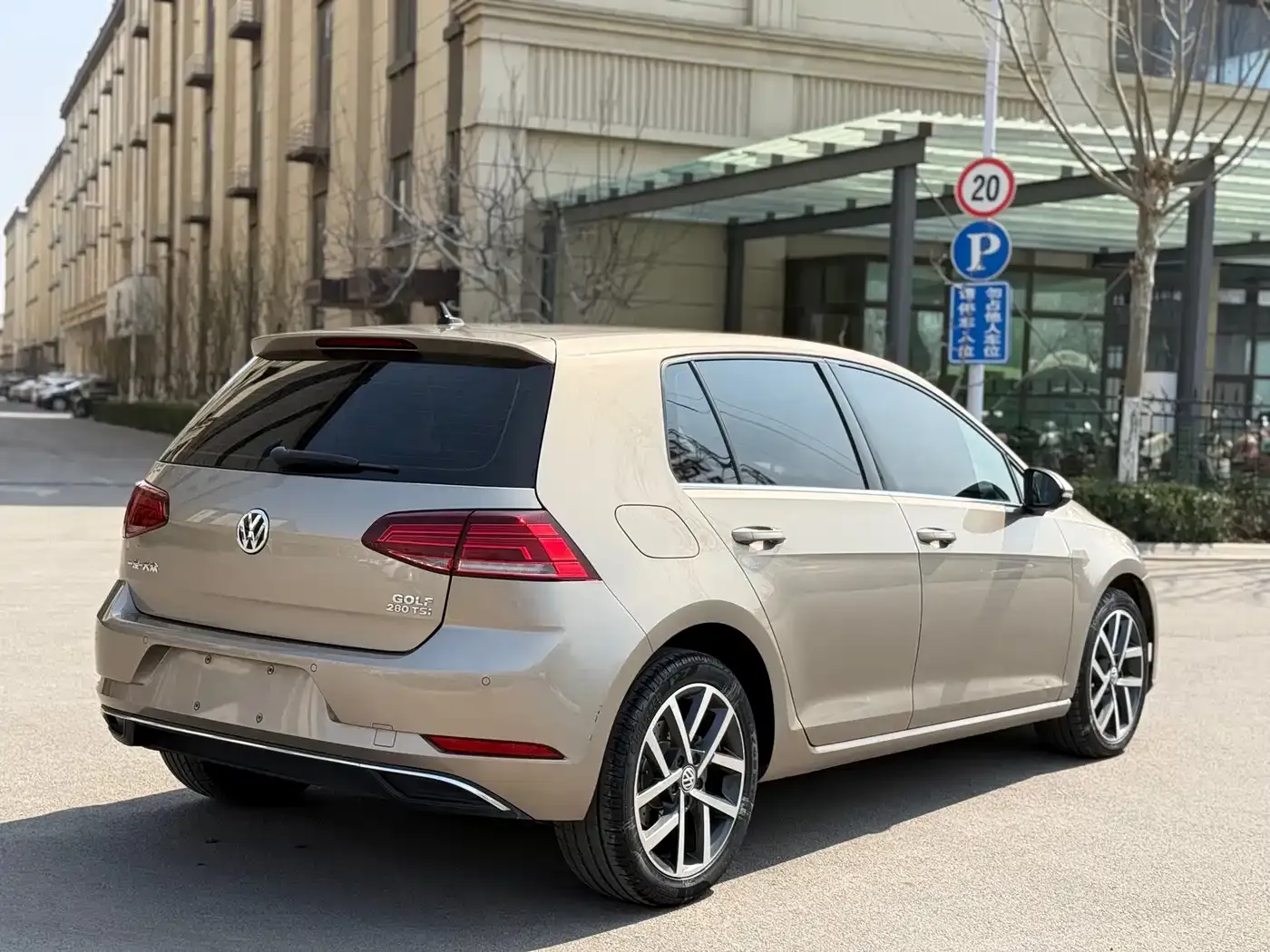 Volkswagen Golf 280TSI DSG Comfort 2020 — фото 7