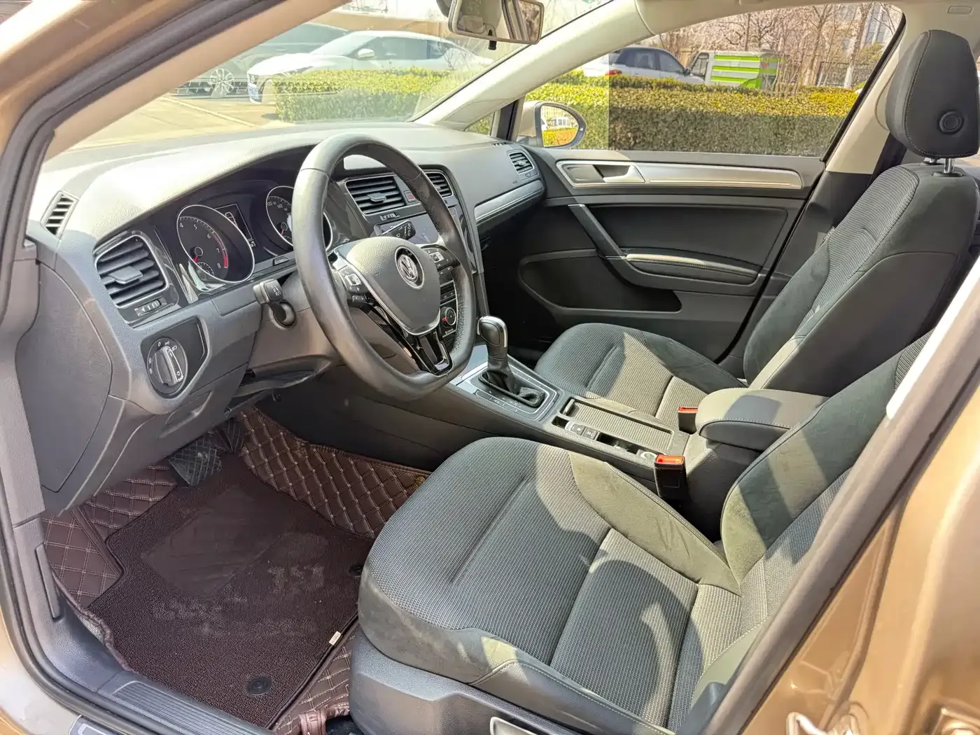 Volkswagen Golf 280TSI DSG Comfort 2020 — фото 4