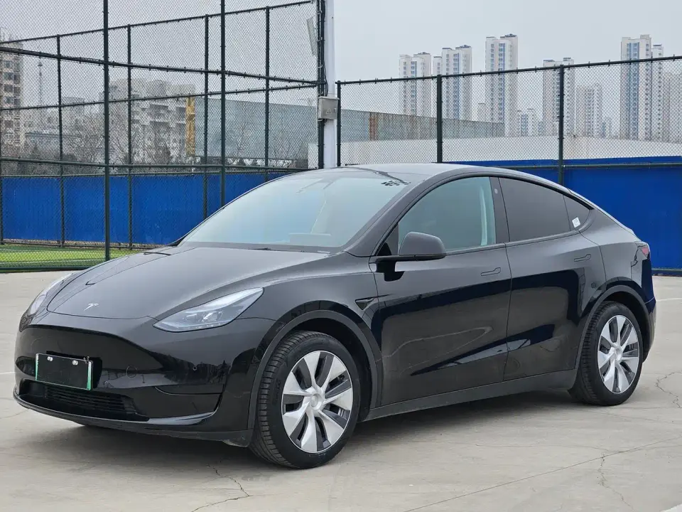 Tesla Model Y Facelift Rear-Wheel Drive Version 2023