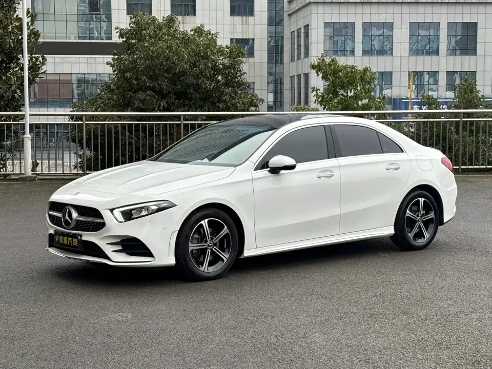 Mercedes-Benz A-Class Facelift II A 200 L Sport Sedan Fashion 2022