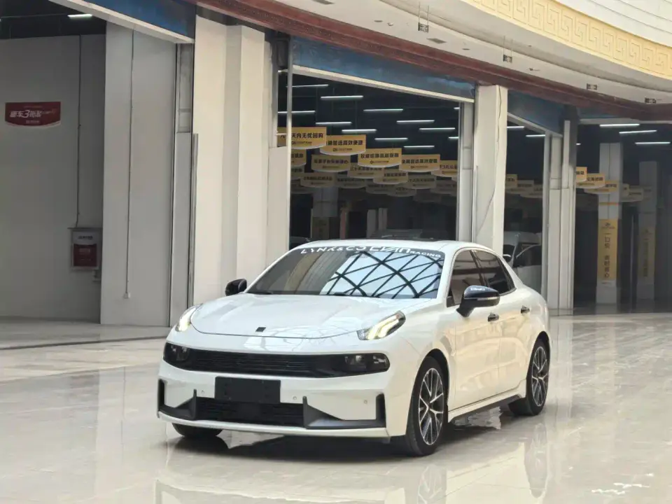 Lynk & Co 03 2.0TD DCT Power Pro 2022
