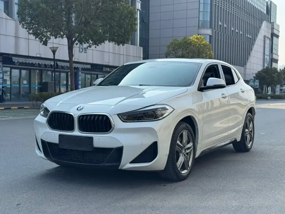 BMW X2 sDrive25i Leading M Sport Package 2021