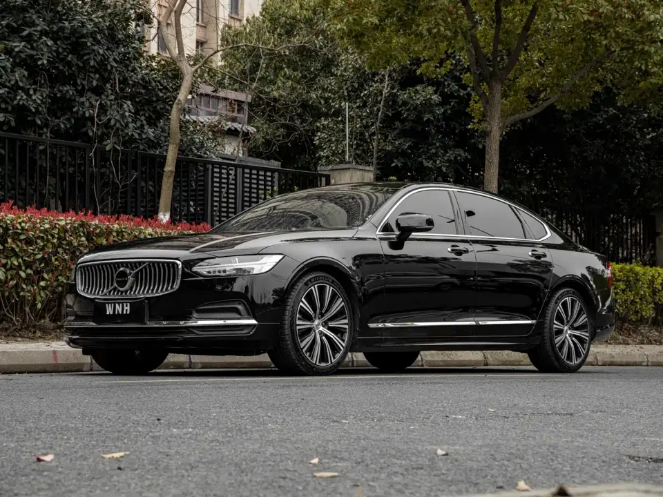 Volvo S90 B5 Intelligent Vision Luxury Edition 2023